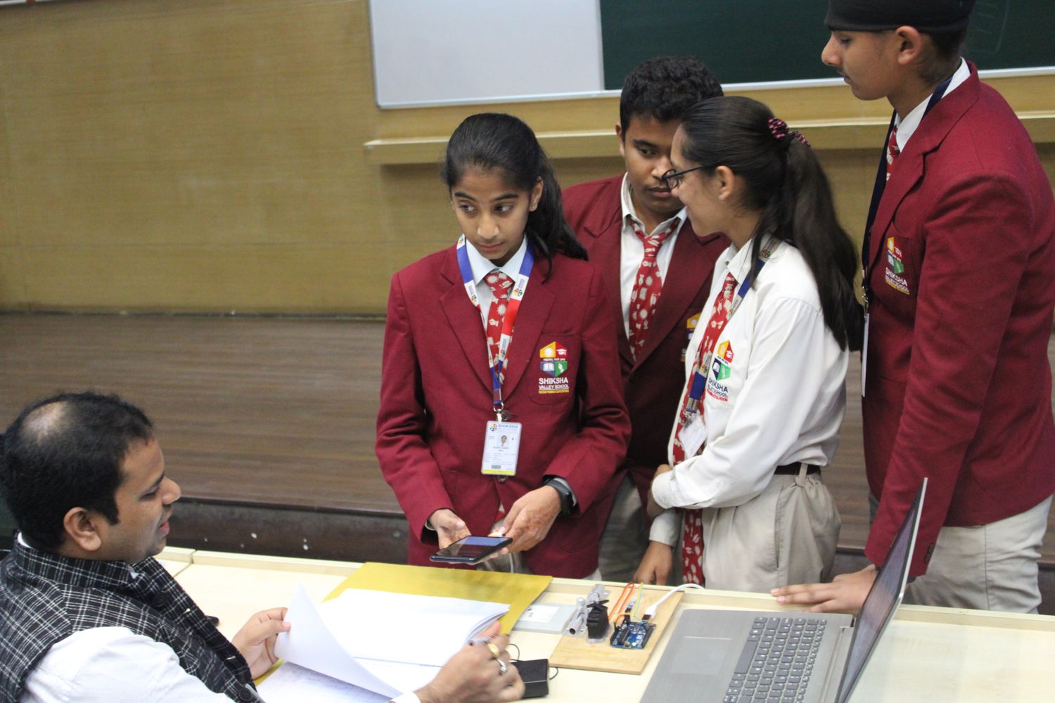 Students presenting projects